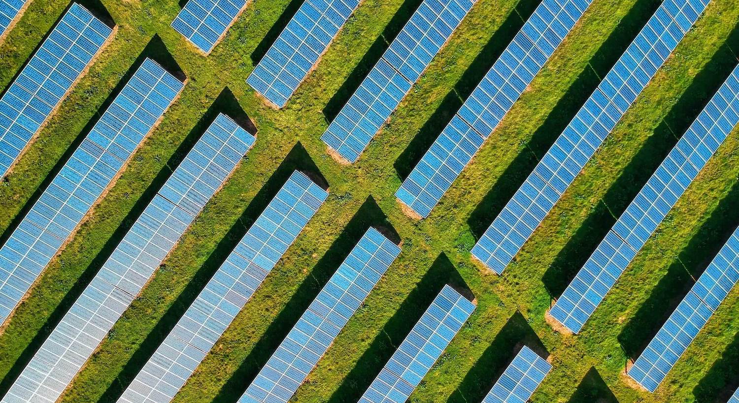 Harnessing the power of the sun – what are the beneﬁts of solar power farms? And an opportunity to have one in your area, on your property!